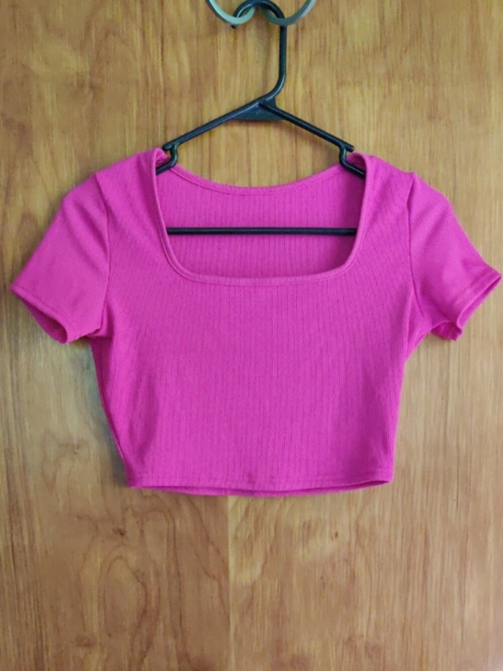 Two Ribbed Crop Tops - Picture 6 of 6
